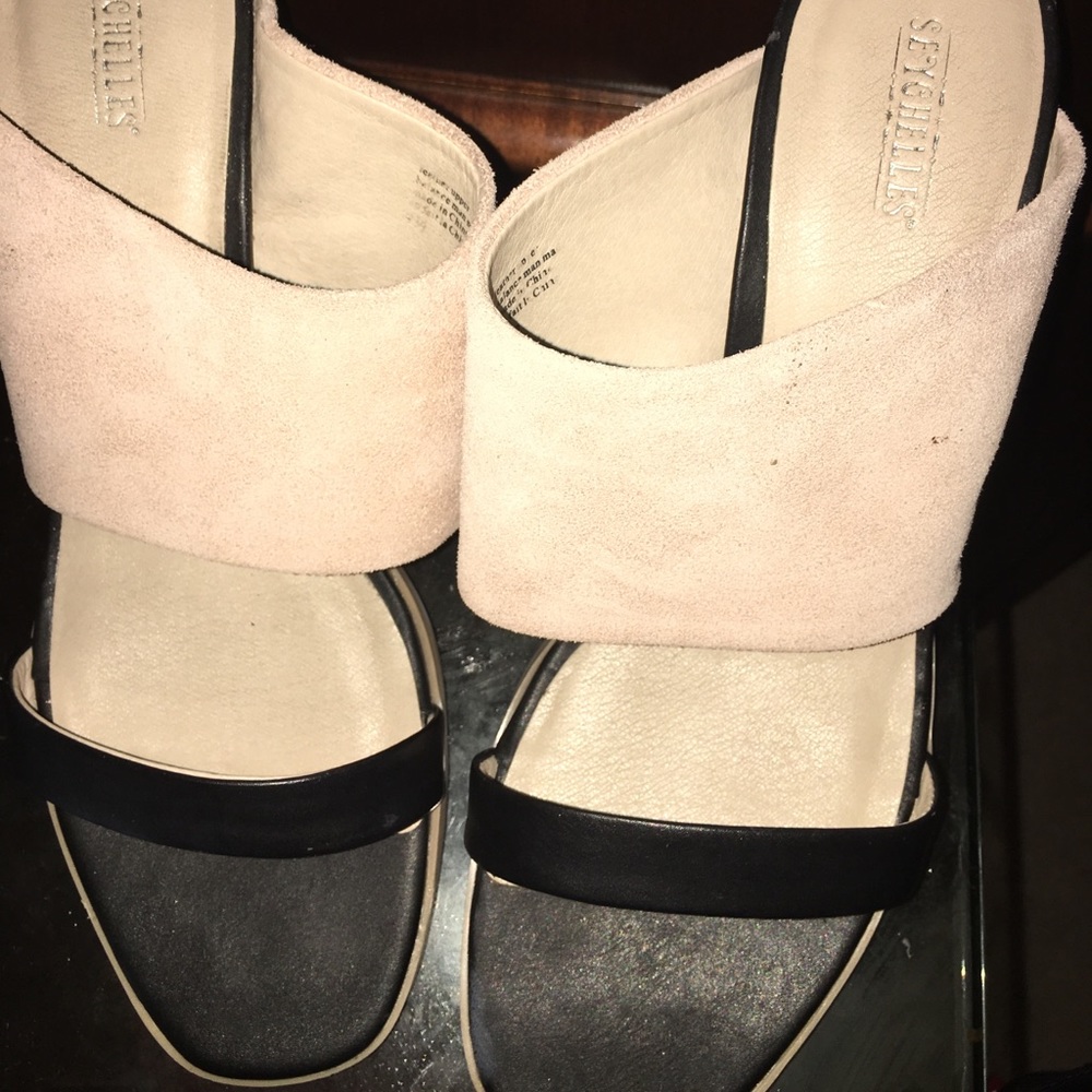 Shoes - Picture 2 of 5
